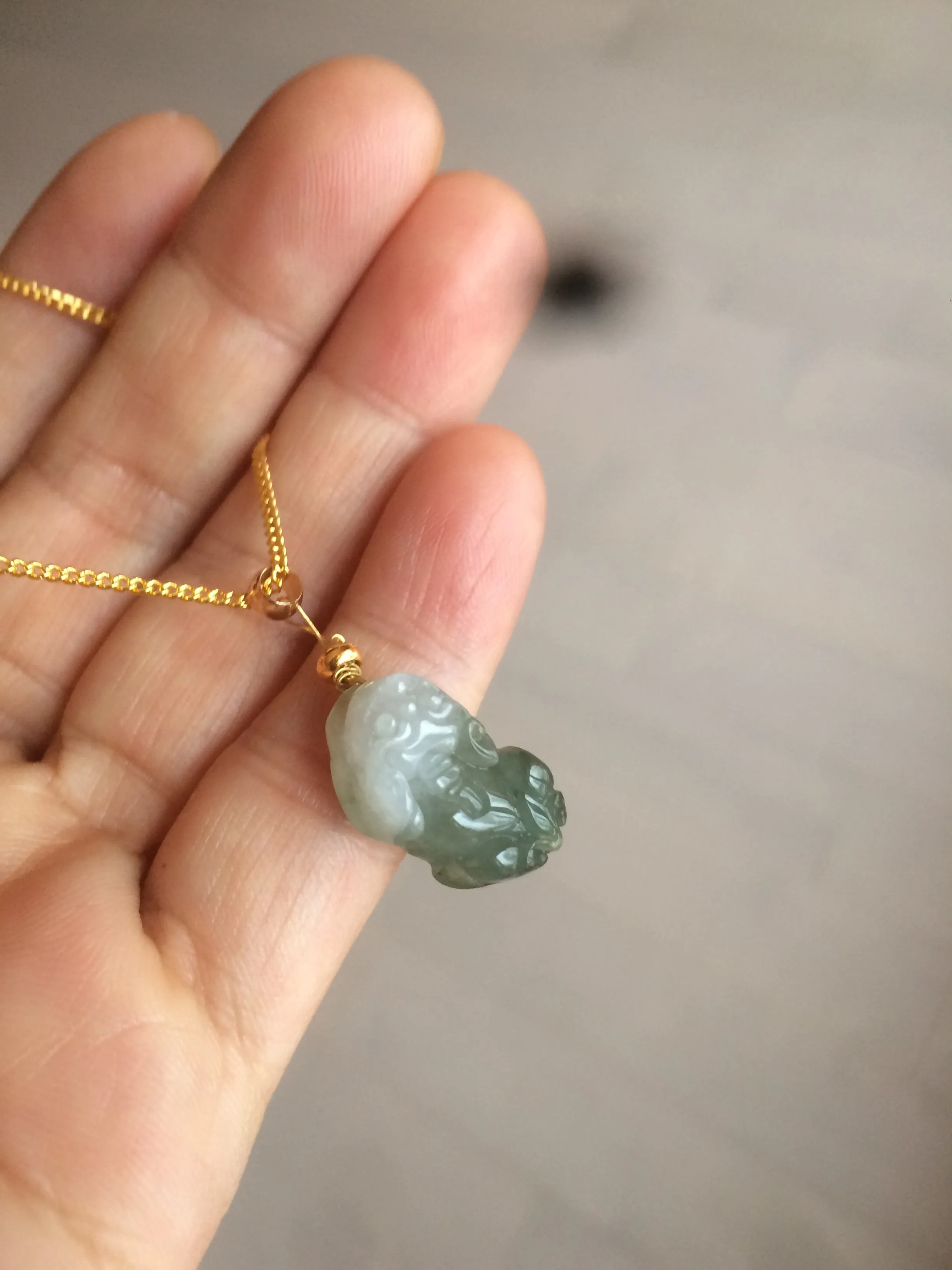 100% natural type A icy watery jadeite jade green/white 3D PiXiu(貔貅) pendant necklace C30