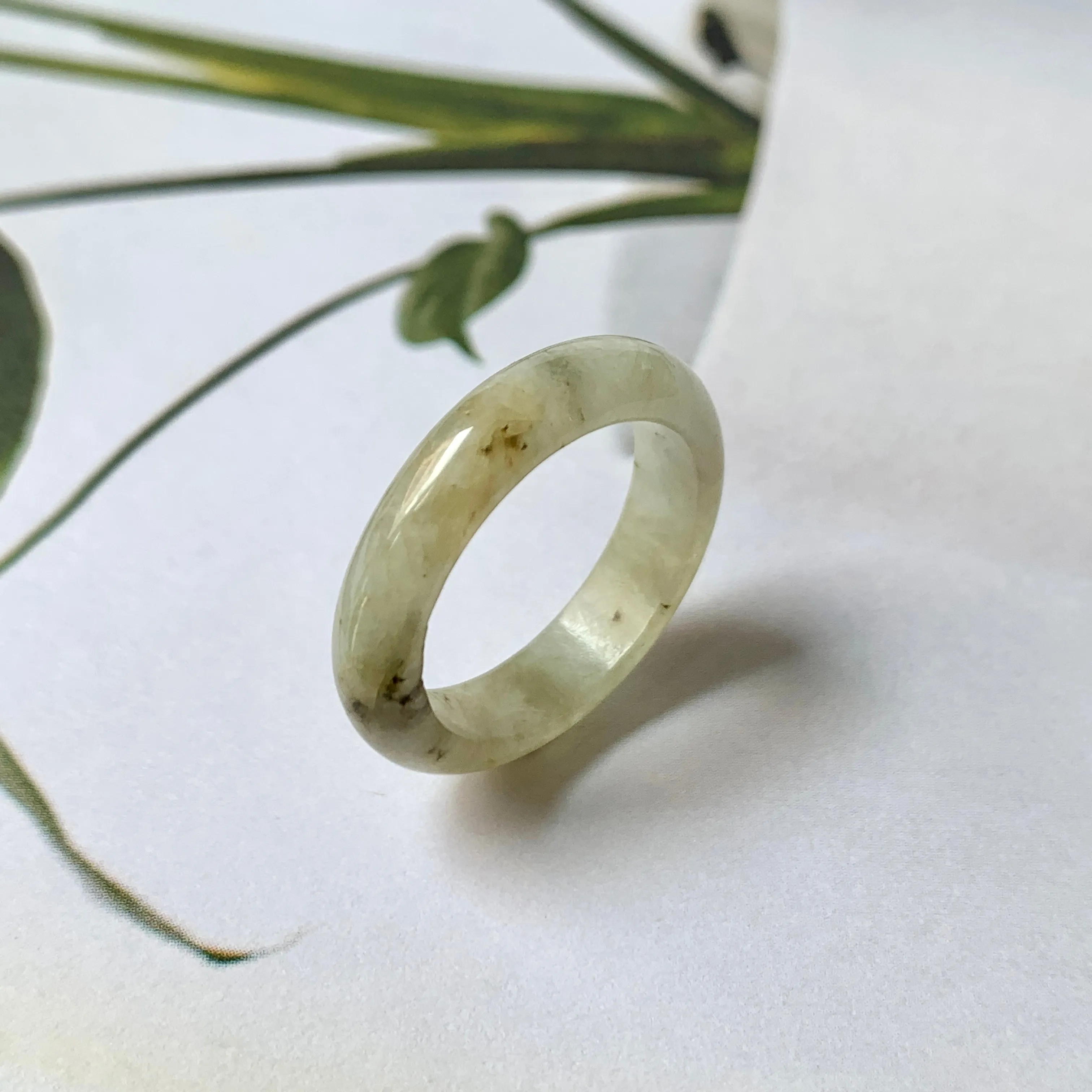 17.2mm A-Grade Natural Light Yellow Jadeite Abacus Ring Band No.161941