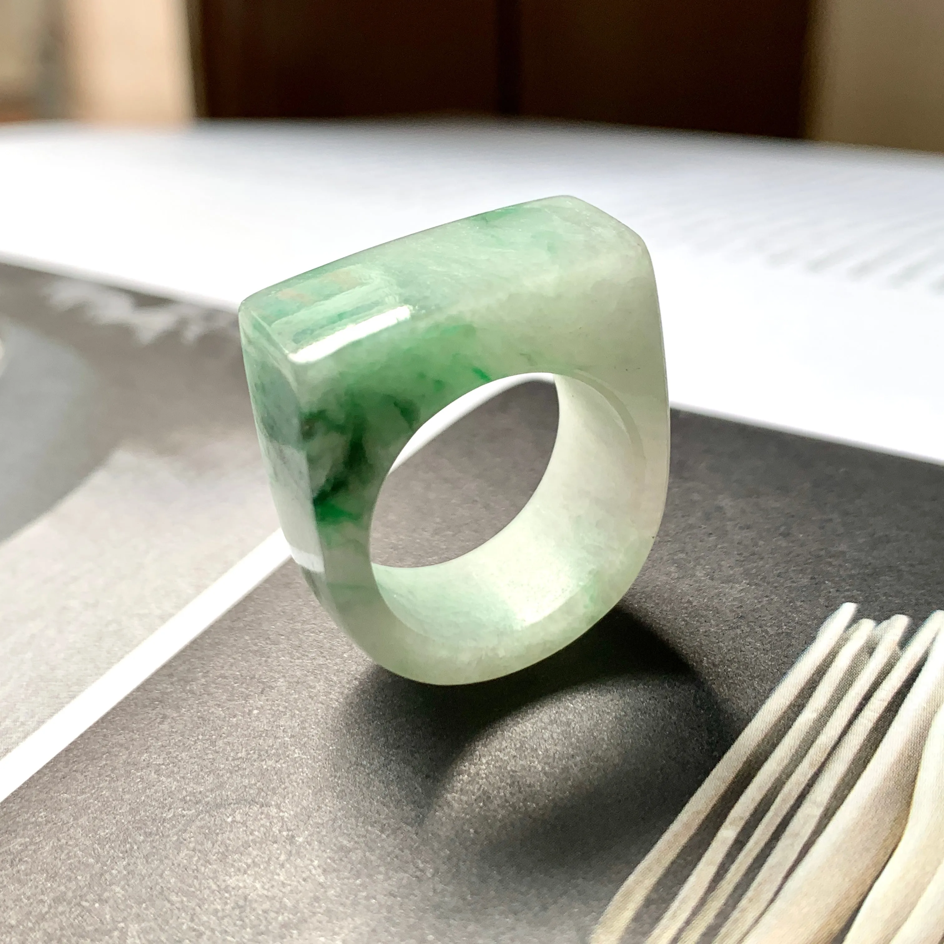 18.2mm A-Grade Natural Moss On Snow Jadeite Ring Band No.220474