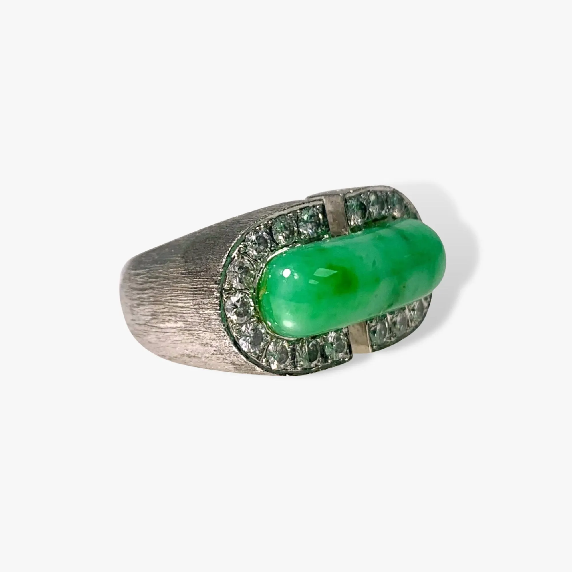 18k White Gold Oval-Shaped Green Jadeite and Diamond Vintage Ring