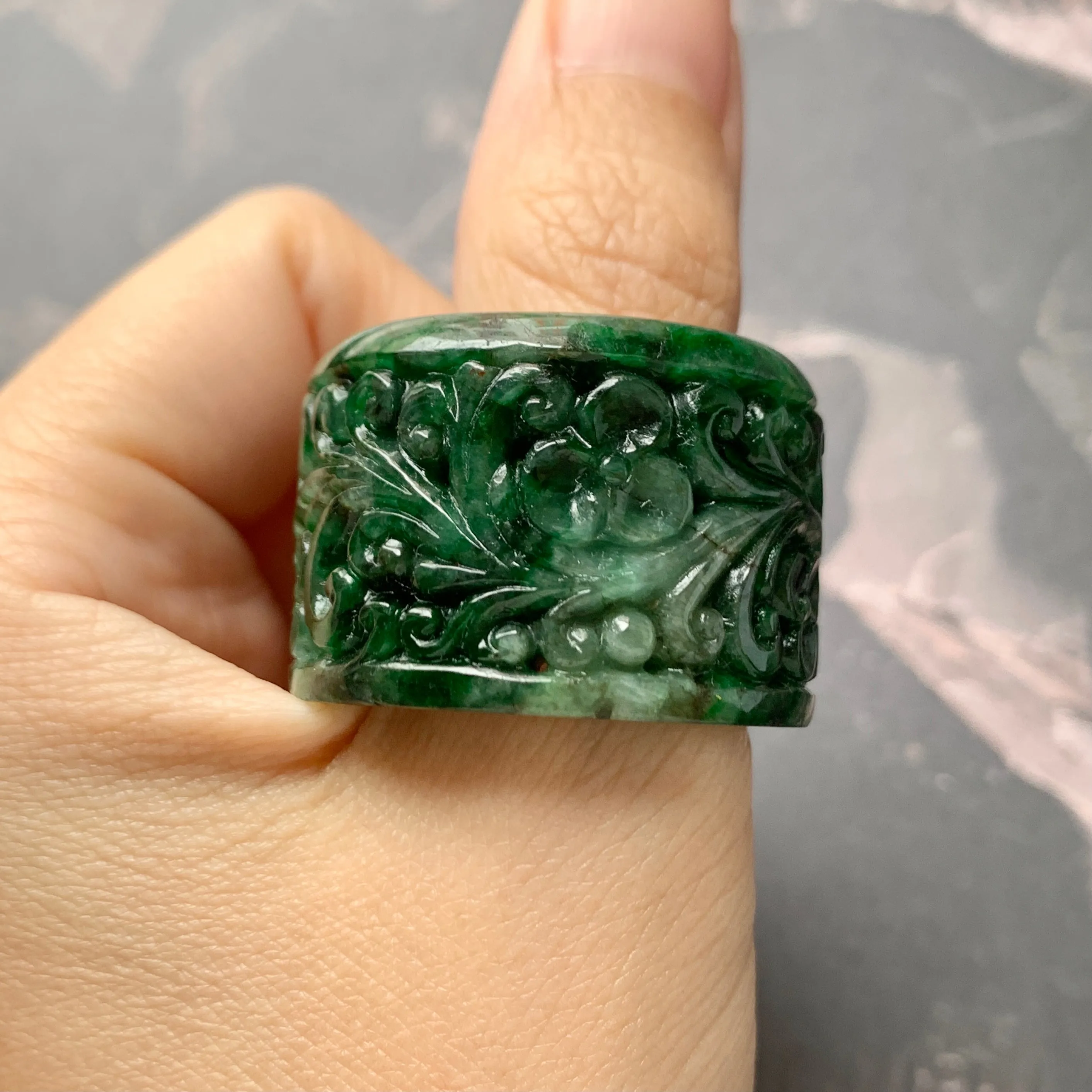 22.3mm A-Grade Natural Floral Imperial Green Jadeite Forest Foliage Archer Ring Band No.162273