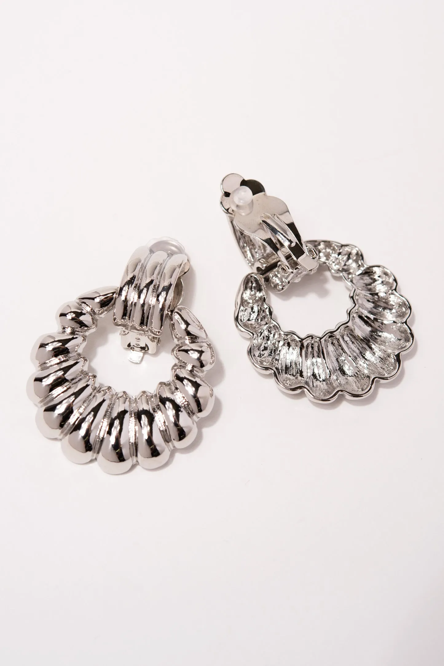 Bailey Vintage Scalloped Door Knocker Clip-On Earrings