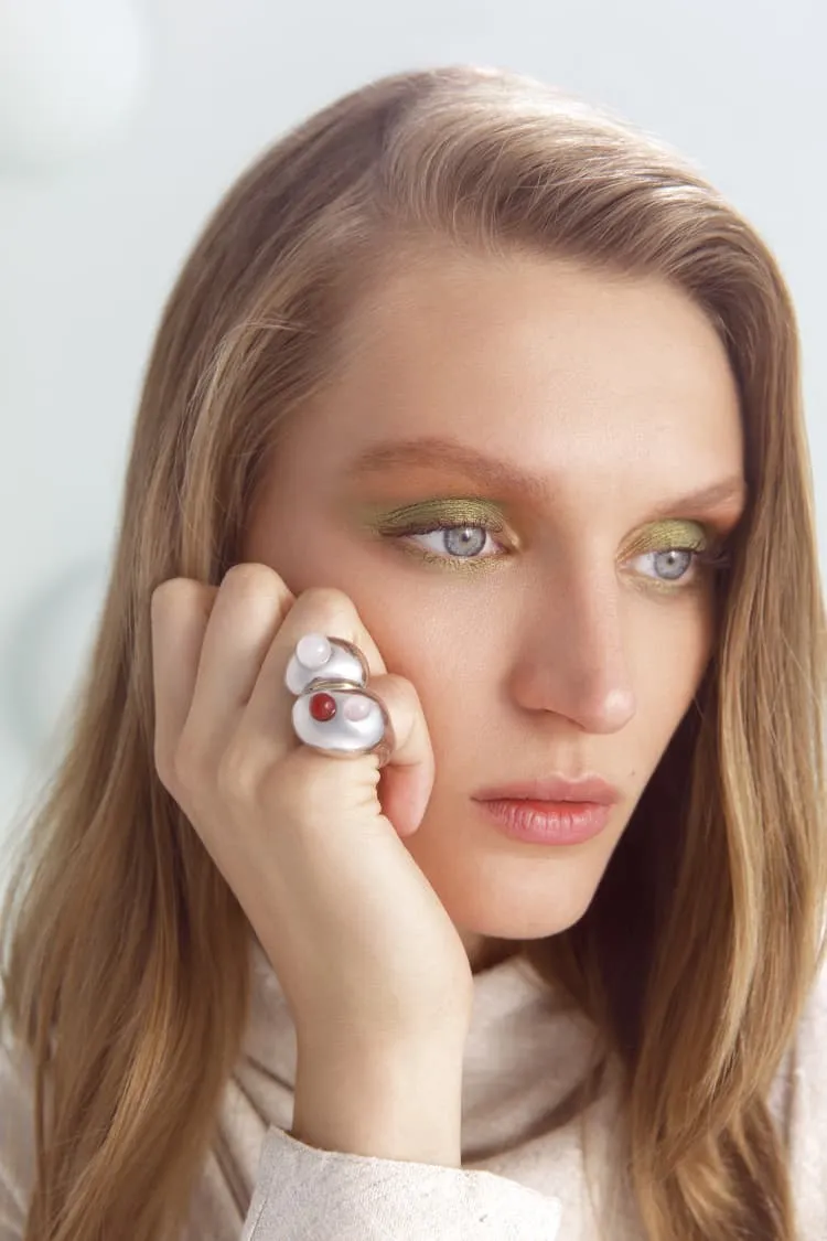 Big silver ring with stones