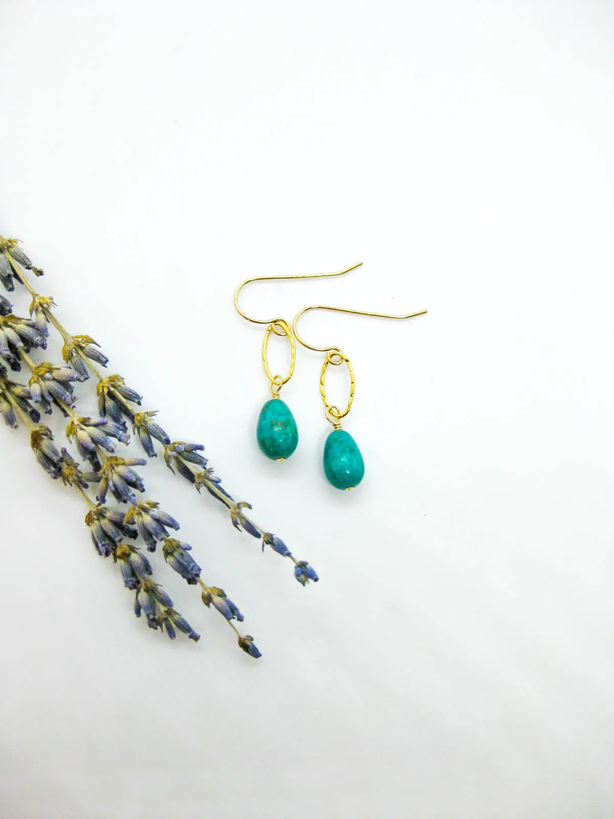 Chrysanthe: Turquoise Earrings - e587