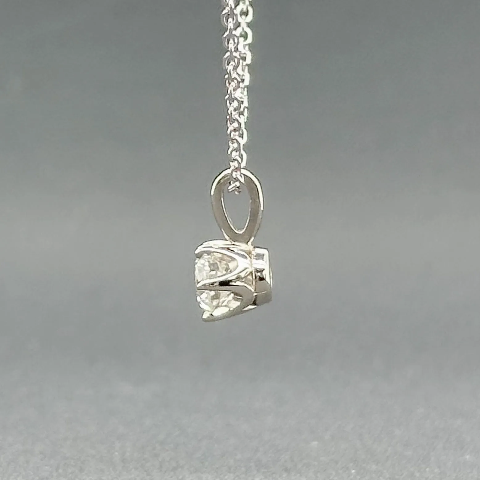 Estate 14K W Gold 0.48ct H/SI2 Diamond Pendant