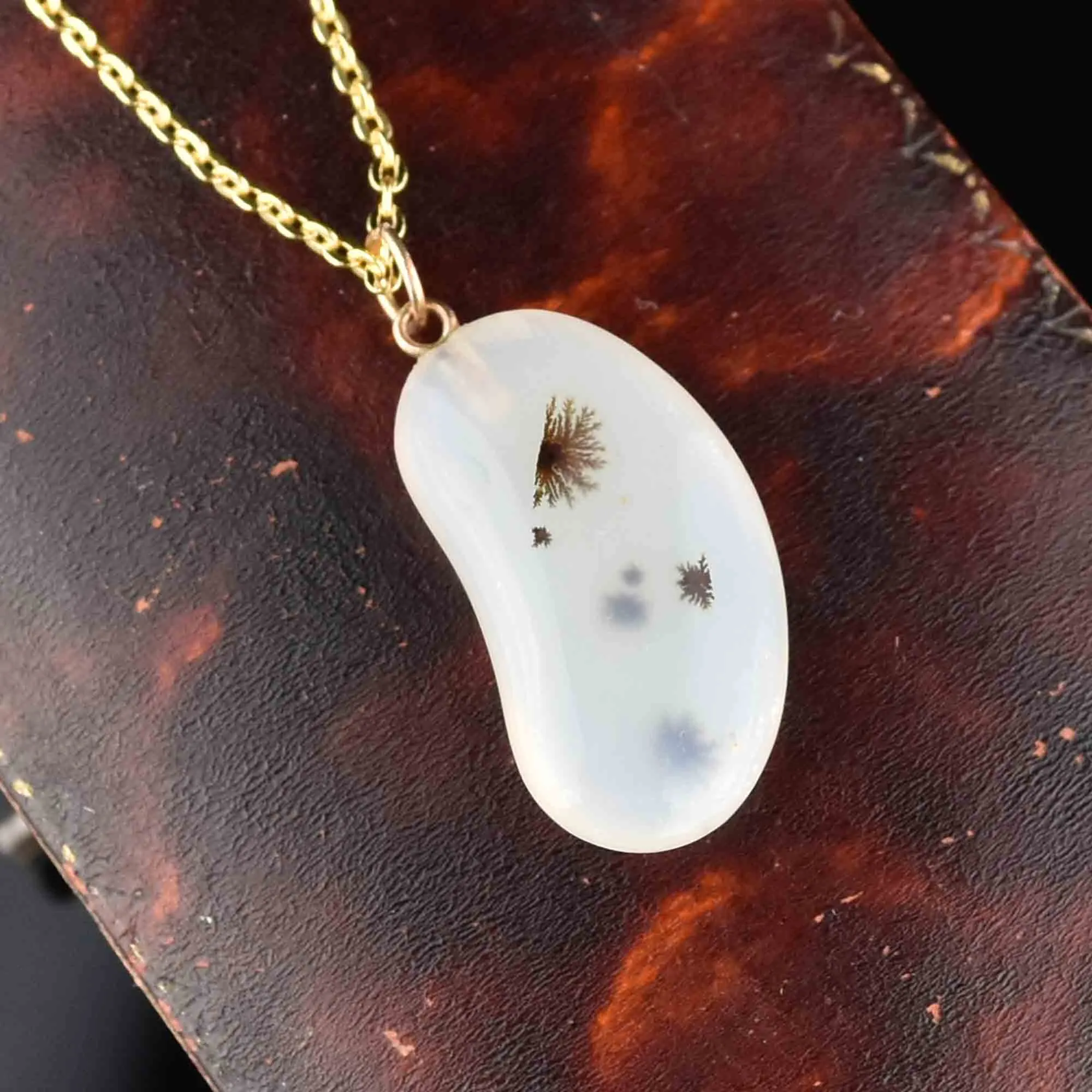 Gold Moss Agate Chalcedony Bean Pendant Necklace