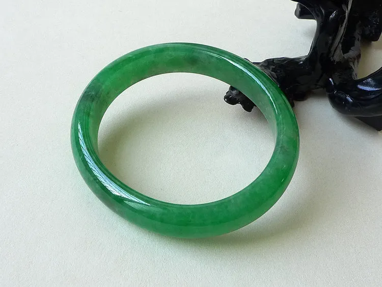 Natural Jade Bangle Jadeite Bangle Internal Diameter 53X47mm BER084