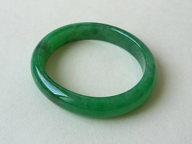 Natural Jade Bangle Jadeite Bangle Internal Diameter 53X47mm BER084