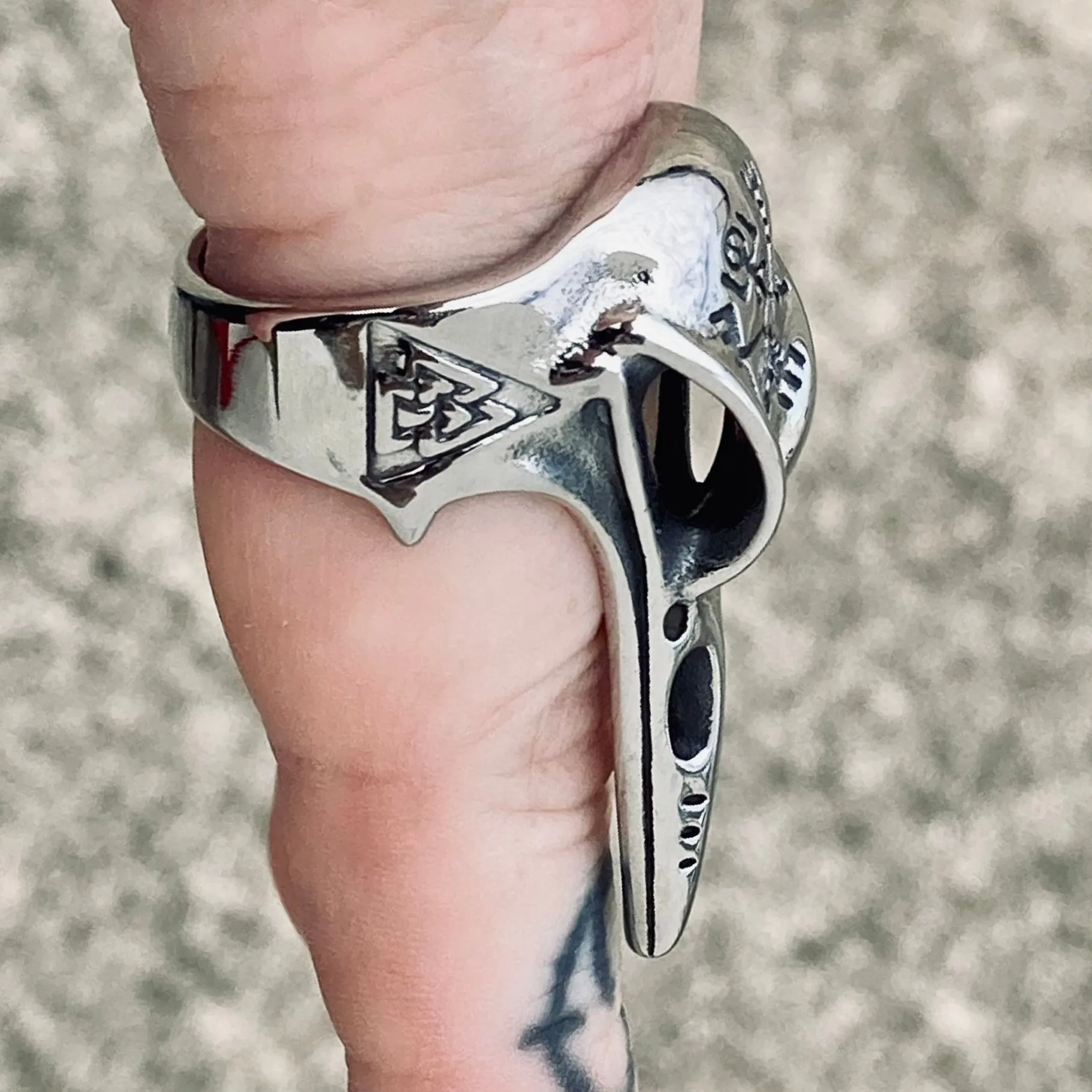 Viking Raven Skull W/ Compass Ring - R228