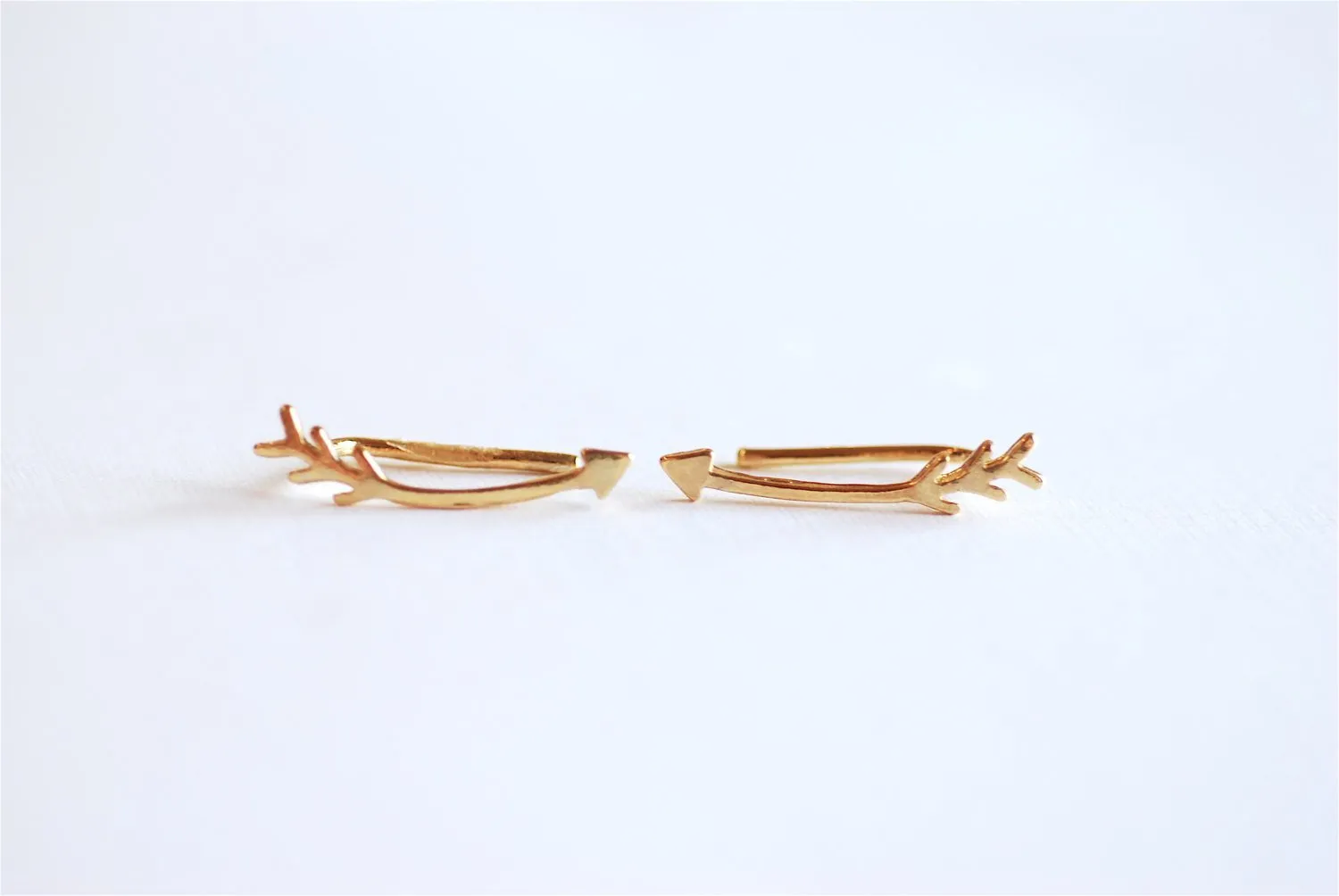 Wholesale Shiny Vermeil Gold Arrow Earring Climber Ear Cuff- Gold Arrow Earrings, Gold Arrow Earring Crawler, Curved Arrow Earring, Ear Jacket, 281